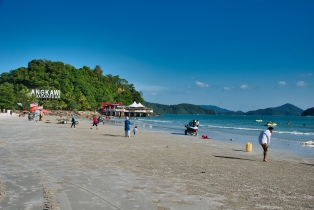 Cenang Beach (Pantai Cenang)_18