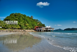 Cenang Beach (Pantai Cenang)