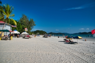 Cenang Beach (Pantai Cenang)